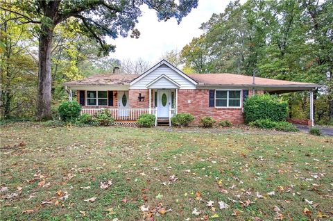 Homes For Sale - 55 Westview Drive<br/> Cartersville, GA 30121