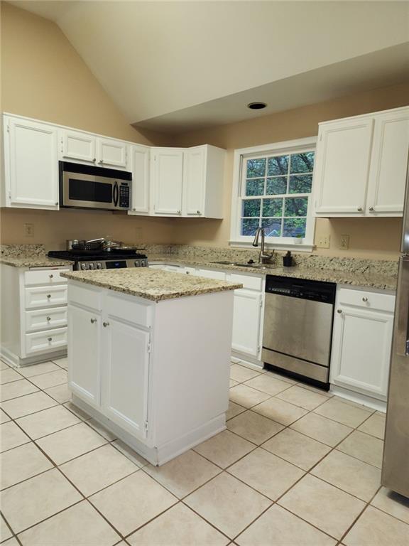7051 Wind Run Way, Stone Mountain, Georgia image 14