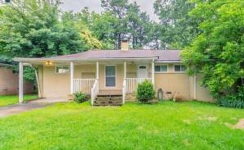 Homes For Rent - 3409 Hyland Drive Dr<br/> Decatur, GA 30032