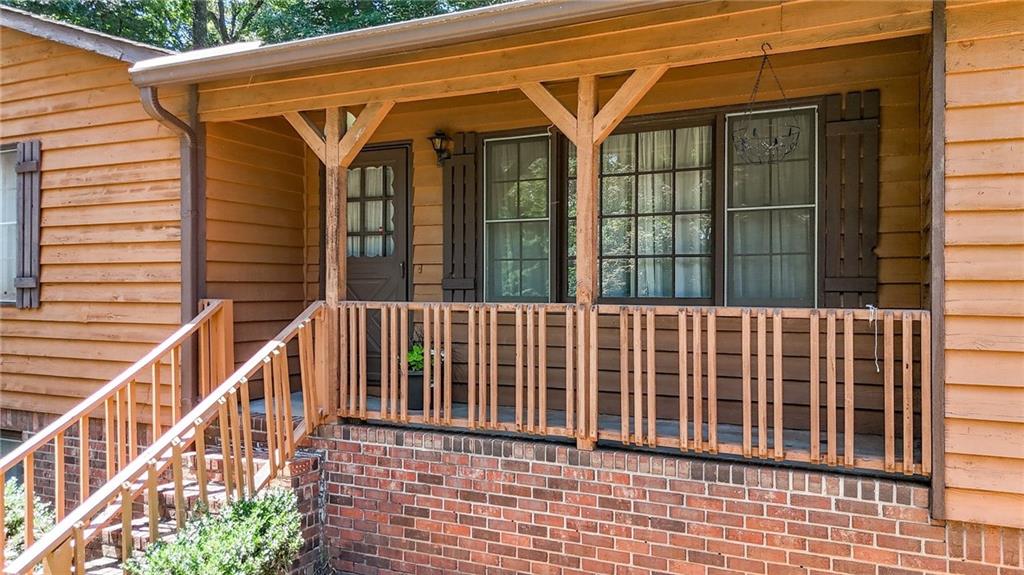 328 Lake Forest Drive