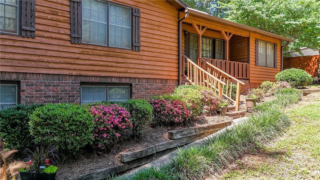 328 Lake Forest Drive