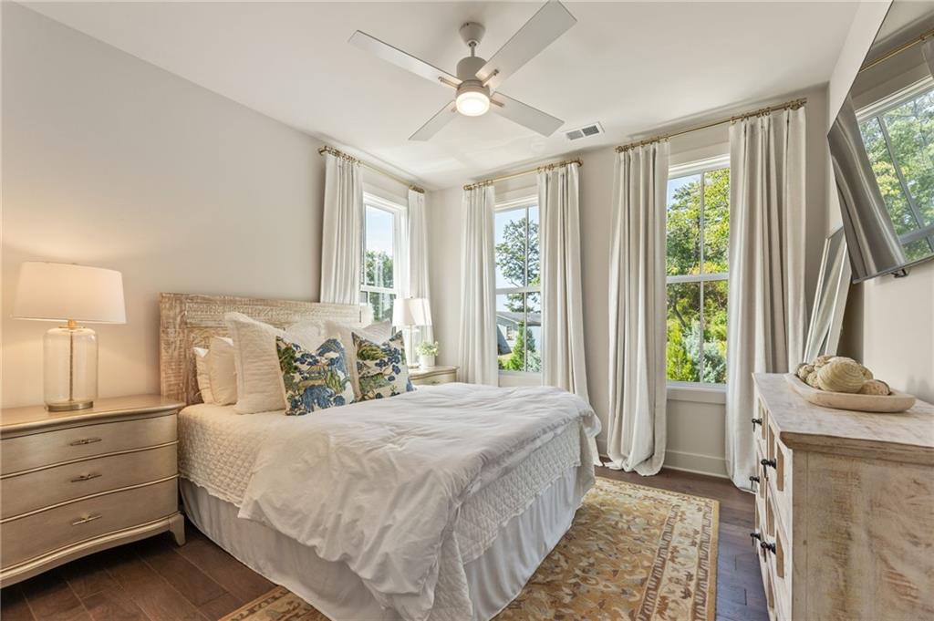 Chiswick - Residential