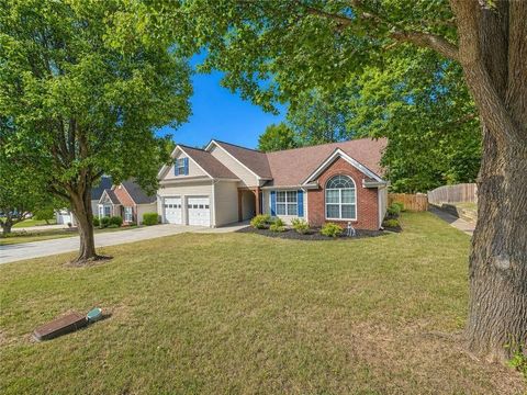 Homes For Sale - 2263 Hansford Pass<br/> Buford, GA 30519