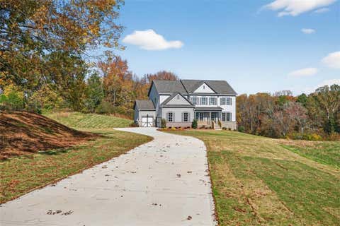 Homes For Sale - 8845 Jot Em Down Road<br/> Gainesville, GA 30506