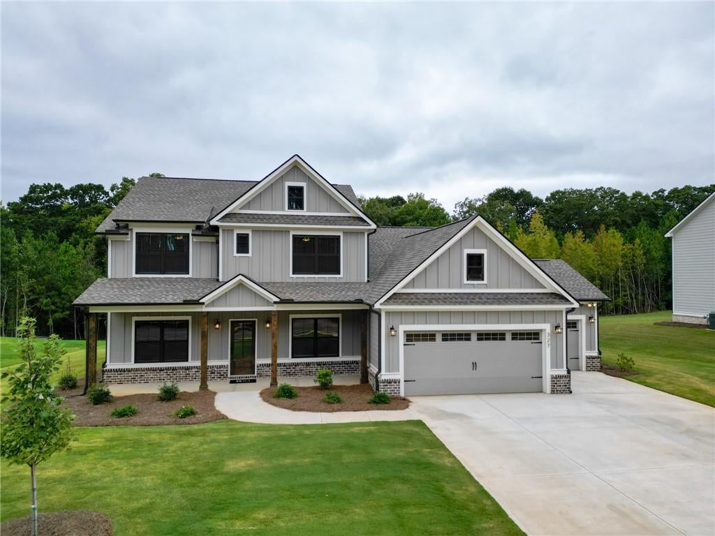 327 WESLYN Drive