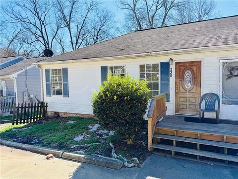 Townhouse For Sale - 328 Roosevelt Circle<br/> Marietta, GA 30060