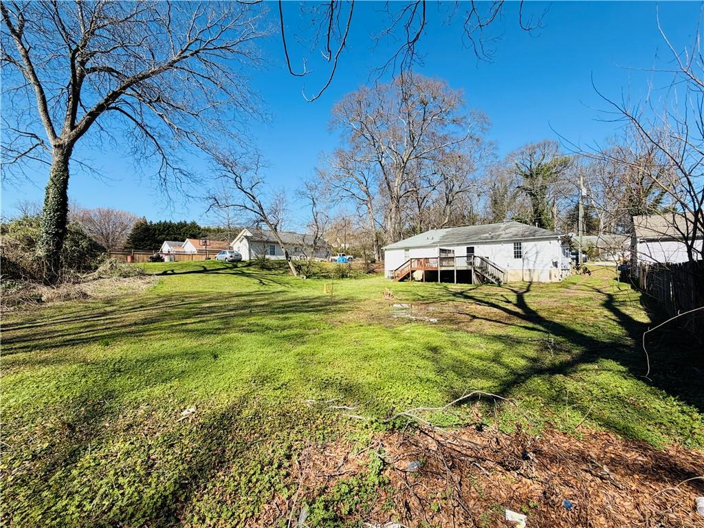 328 Roosevelt Circle NE