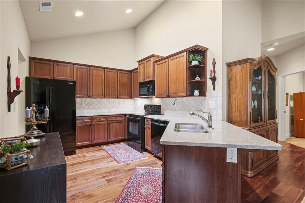 803 Brookhavenrun Circle, Duluth, Georgia image 11