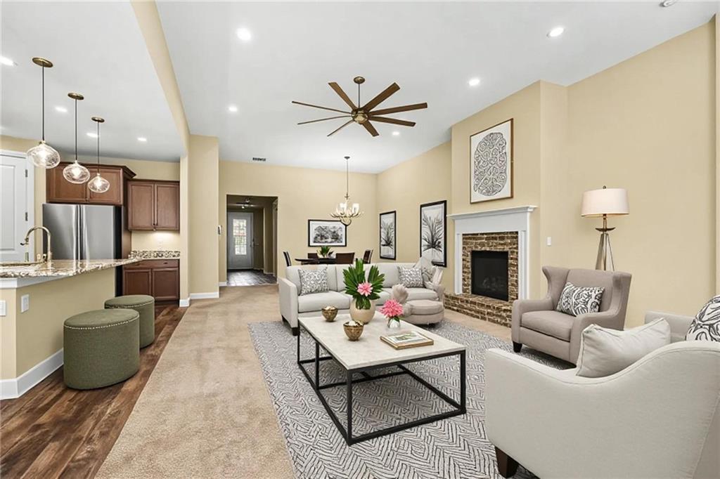 380 Falcon Way