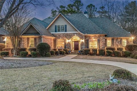 Homes For Sale - 345 Tillinghast Trace<br/> Newnan, GA 30265