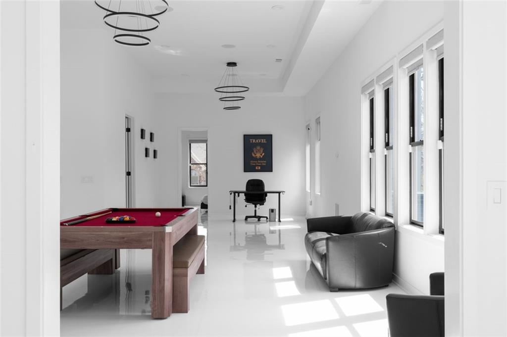 Oakhill Manor - Residential