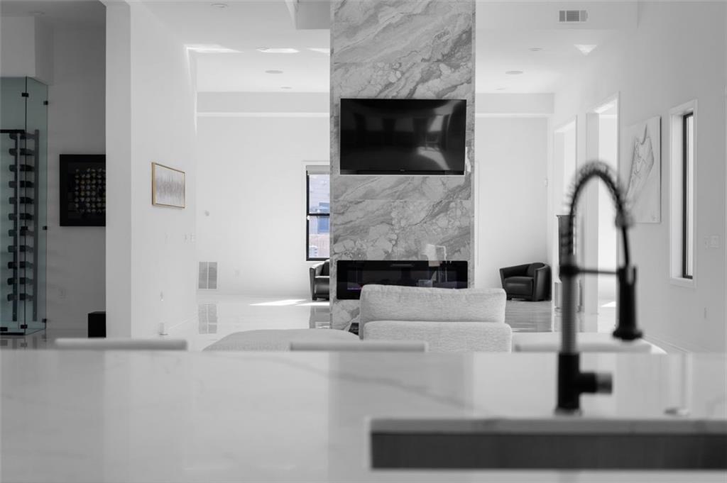 Oakhill Manor - Residential
