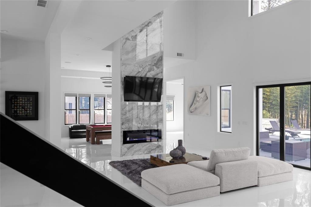 Oakhill Manor - Residential