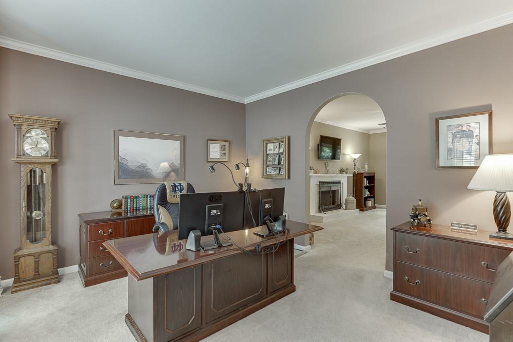 765 Amberton Close, Suwanee, Georgia image 4