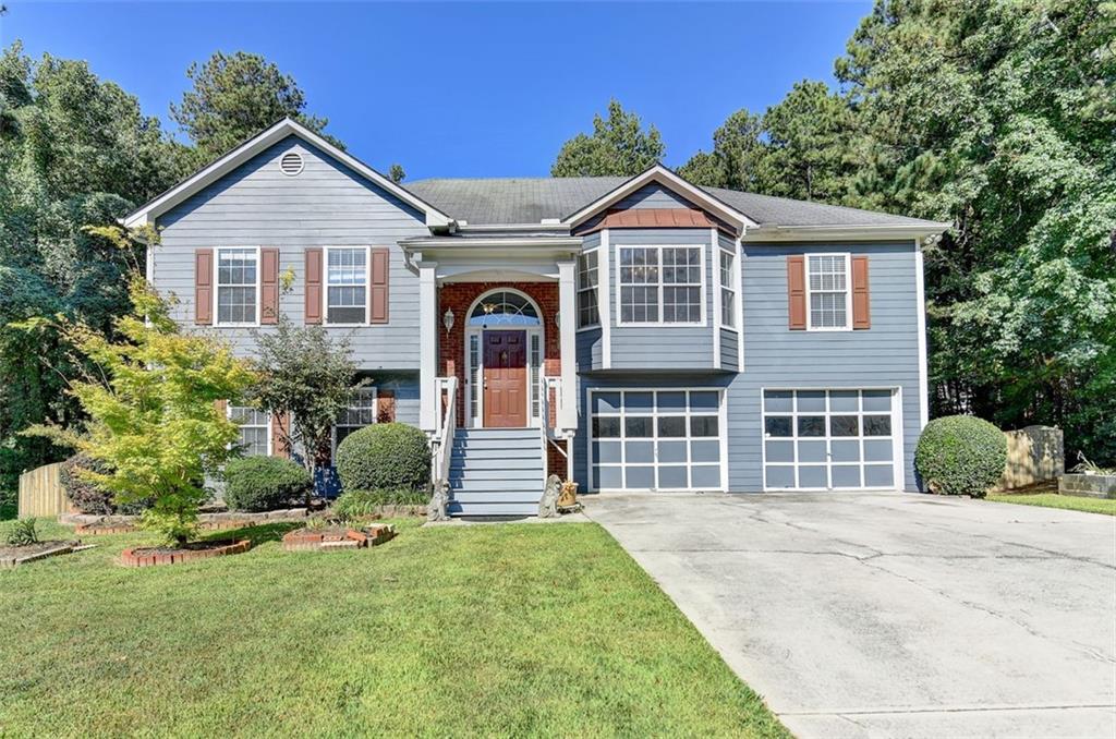 Prime location with excellent schools and NO HOA !!! on nearly one acre. Do not miss this exceptional opportunity. Finished basement available to create two extra rooms for a big family, It's a great home for first time home buyers or investors. Just needs a little TLC to make it your own. You must to see this property !!!