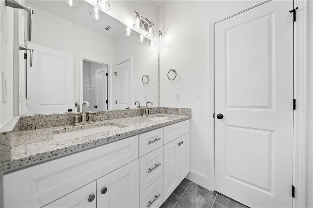 Shallowford Trickum Cross Road - Residential