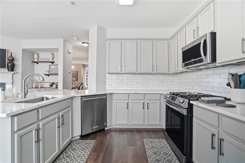 11255 Musette Circle