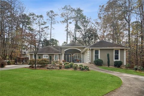 1552 Catherine Court Suwanee GA 30024