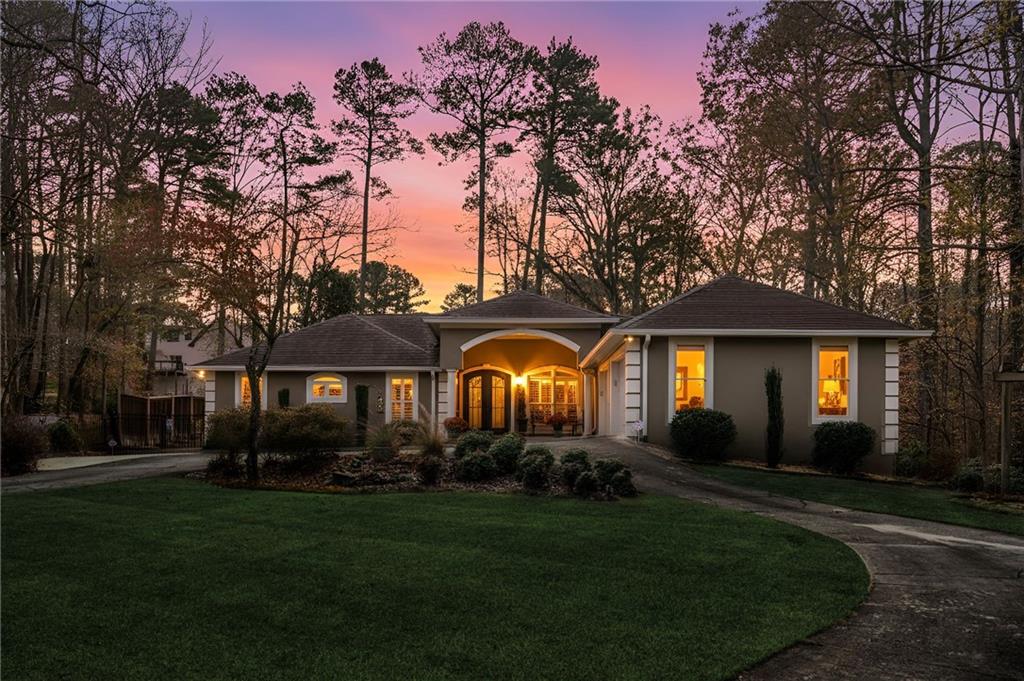 1552 Catherine Court