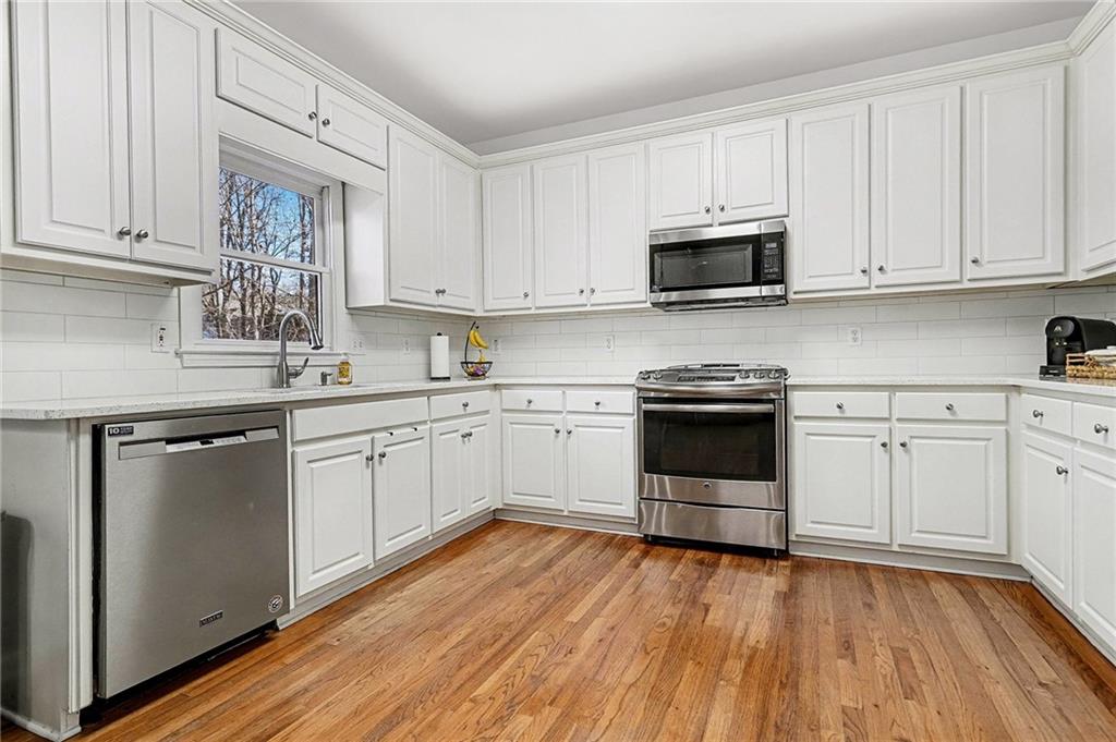 169 Adelaide Crossing