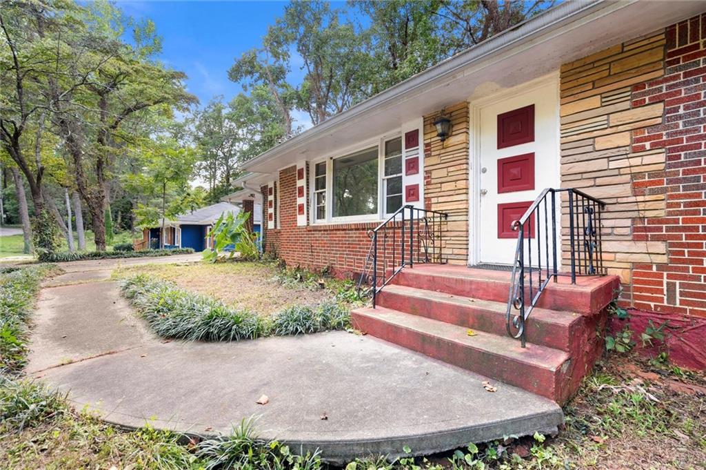 2800 Mitchell Drive