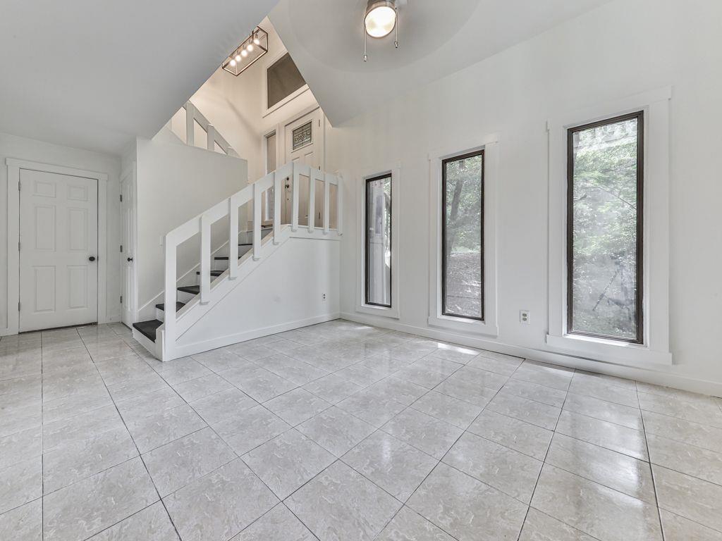 932 BLACKWELL Trail