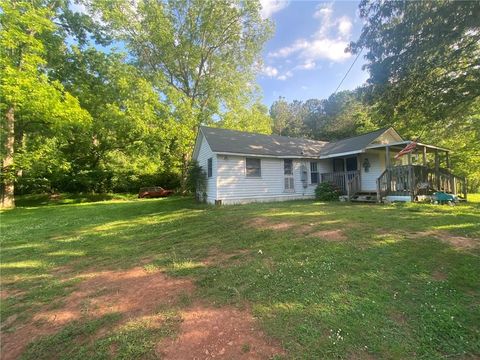 Single Family Residence in Dallas GA 8395 Buchanan Highway.jpg