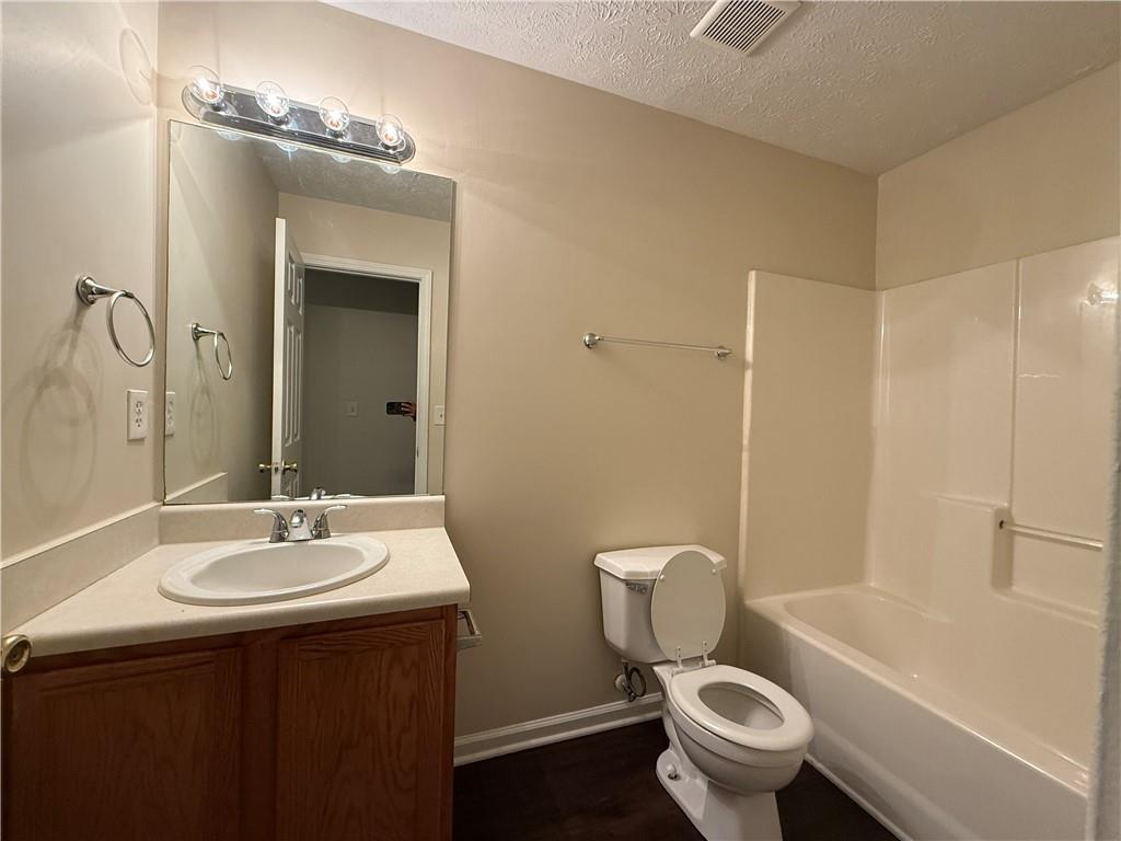 110 Slate Ridge Lane, Loganville, Georgia image 9