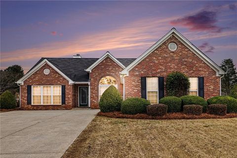 Homes For Sale - 7215 Valley Landing Court<br/> Cumming, GA 30041