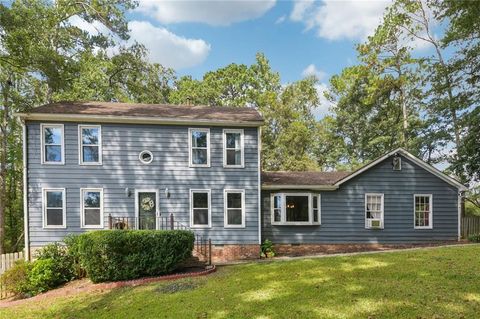 Photo of 232 Sarann Court NW, Lilburn, GA 30047 (MLS # 7663805)