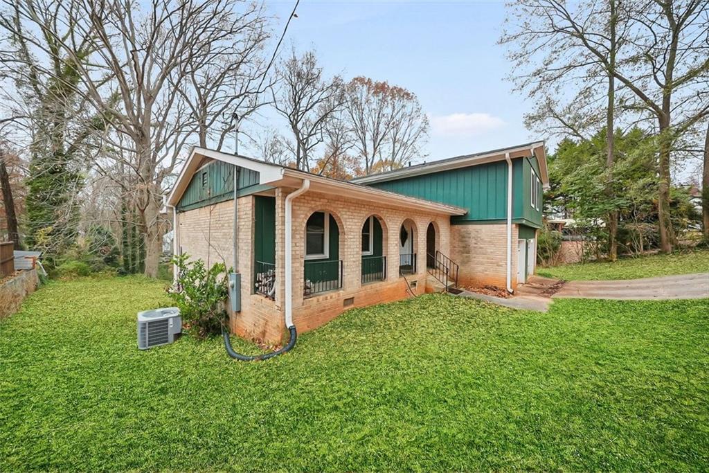 2291 Chevy Chase Lane