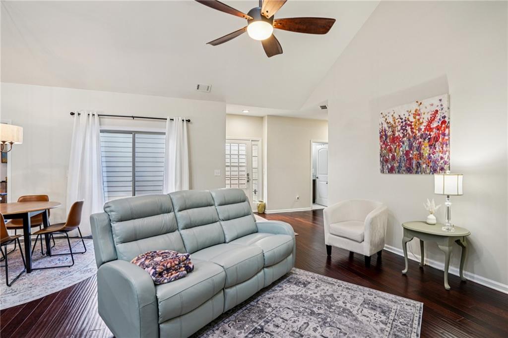 206 Oakleaf Drive