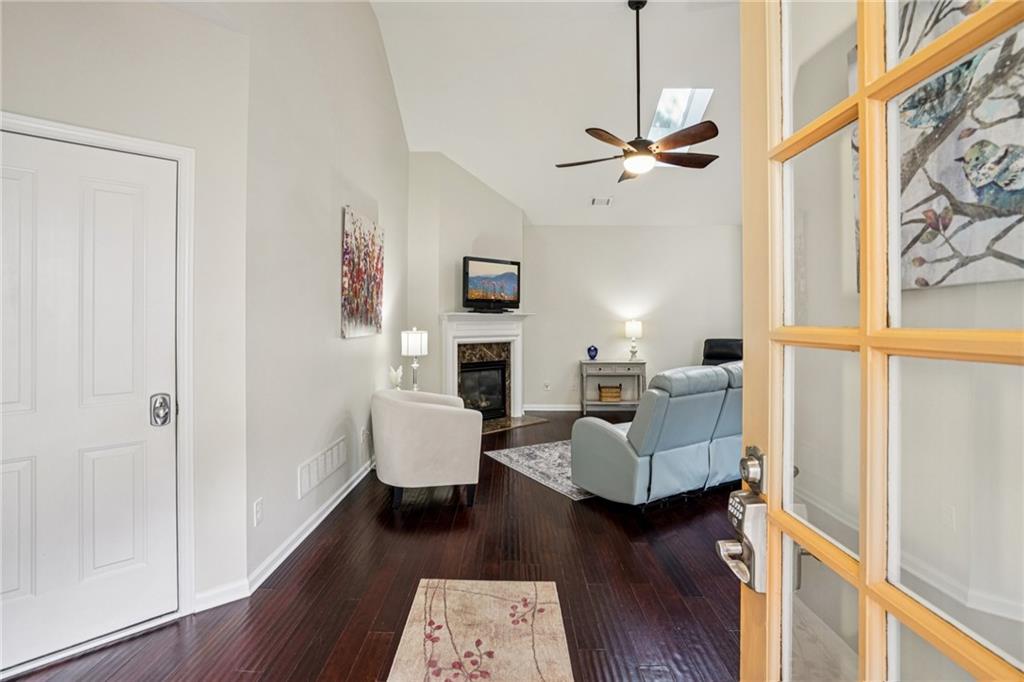 206 Oakleaf Drive