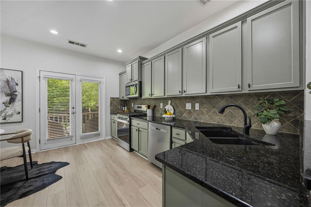 823 Commonwealth Avenue SE