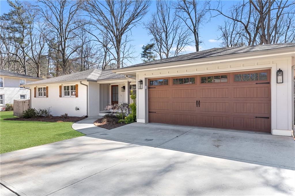 4304 Lake Laurel Drive SE