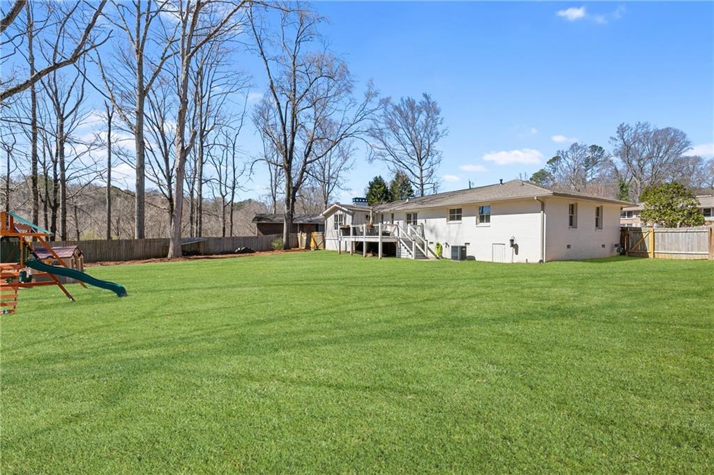 4304 Lake Laurel Drive, Smyrna, Georgia image 27