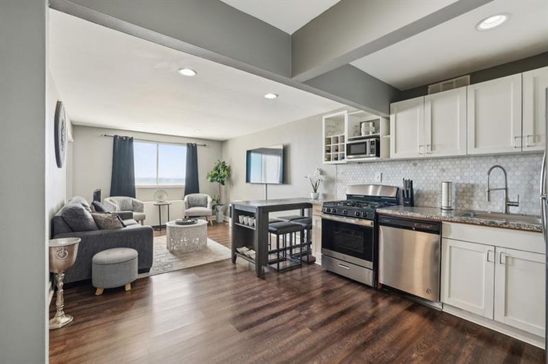215 Piedmont Avenue NE 1804