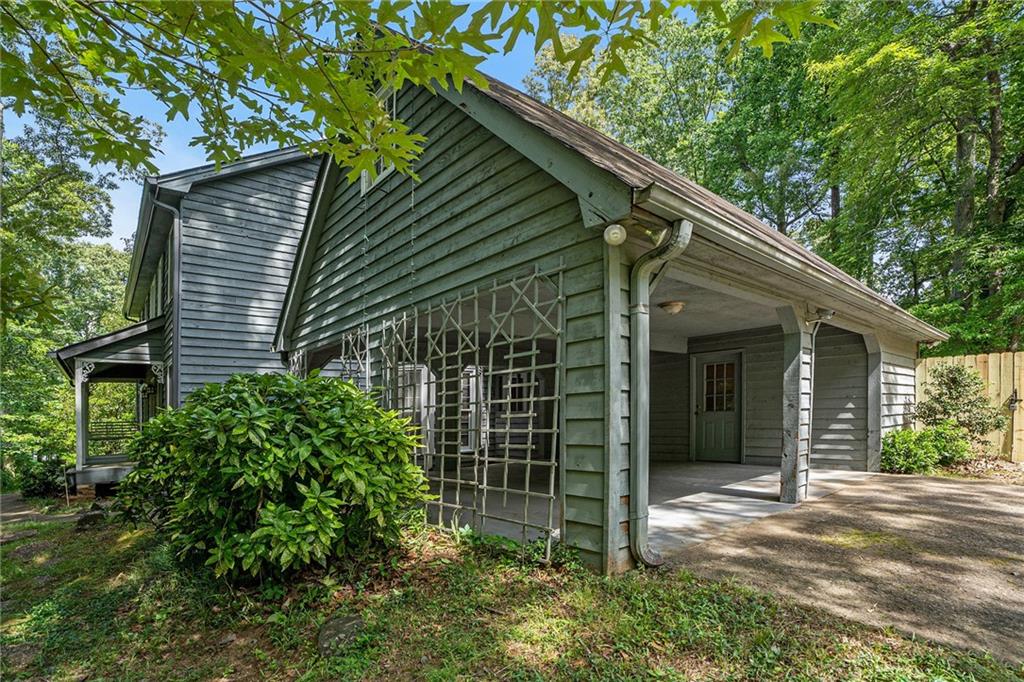 1580 Oak Creek Drive