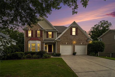 Homes For Sale - 5925 Crescent Landing Drive<br/> Cumming, GA 30028