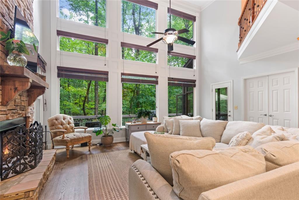 326 Woodland Trace