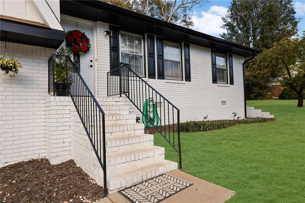 2611 Kings Circle