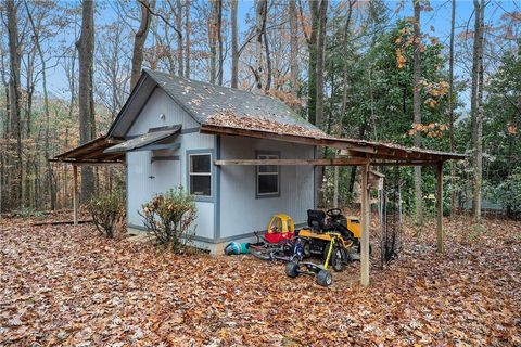 A home in Hiram