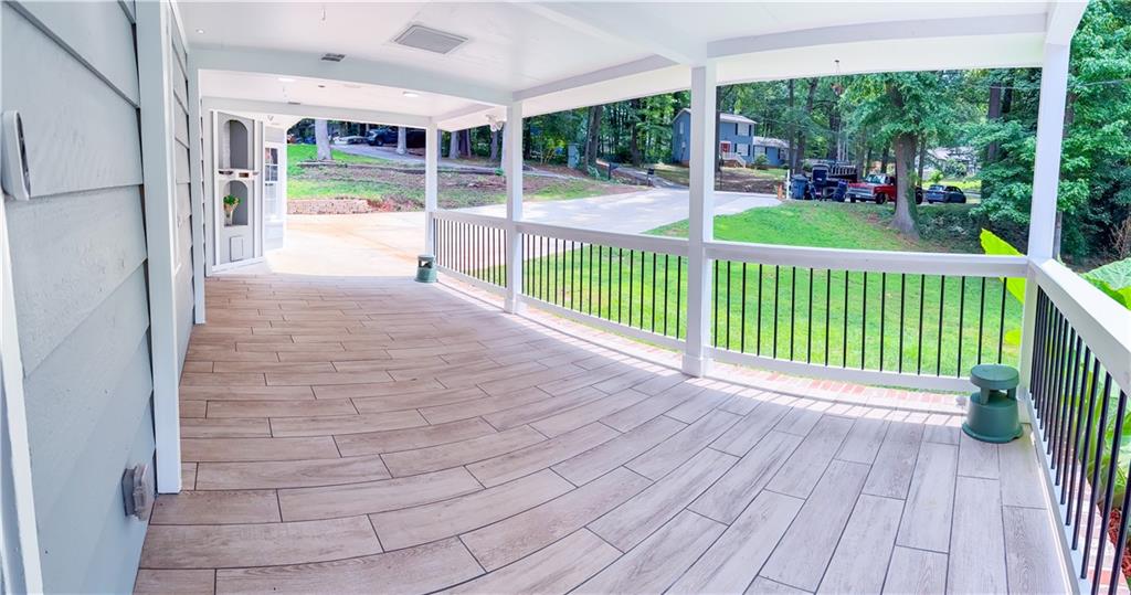 241 Sarann Court NW