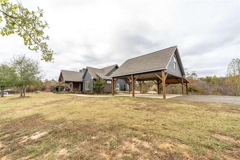 A home in Summerville