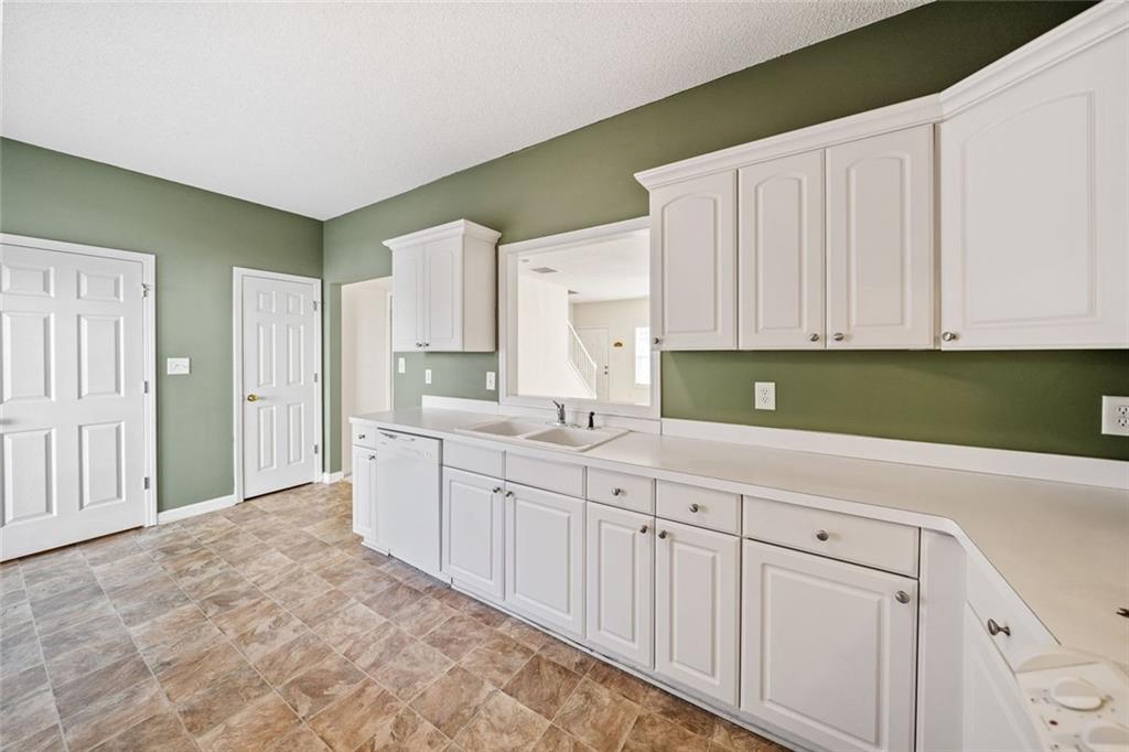 258 Venture Path, Hiram, Georgia image 12