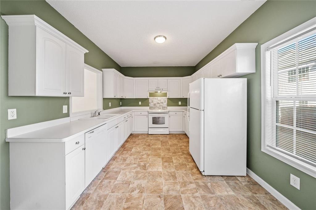 258 Venture Path, Hiram, Georgia image 11