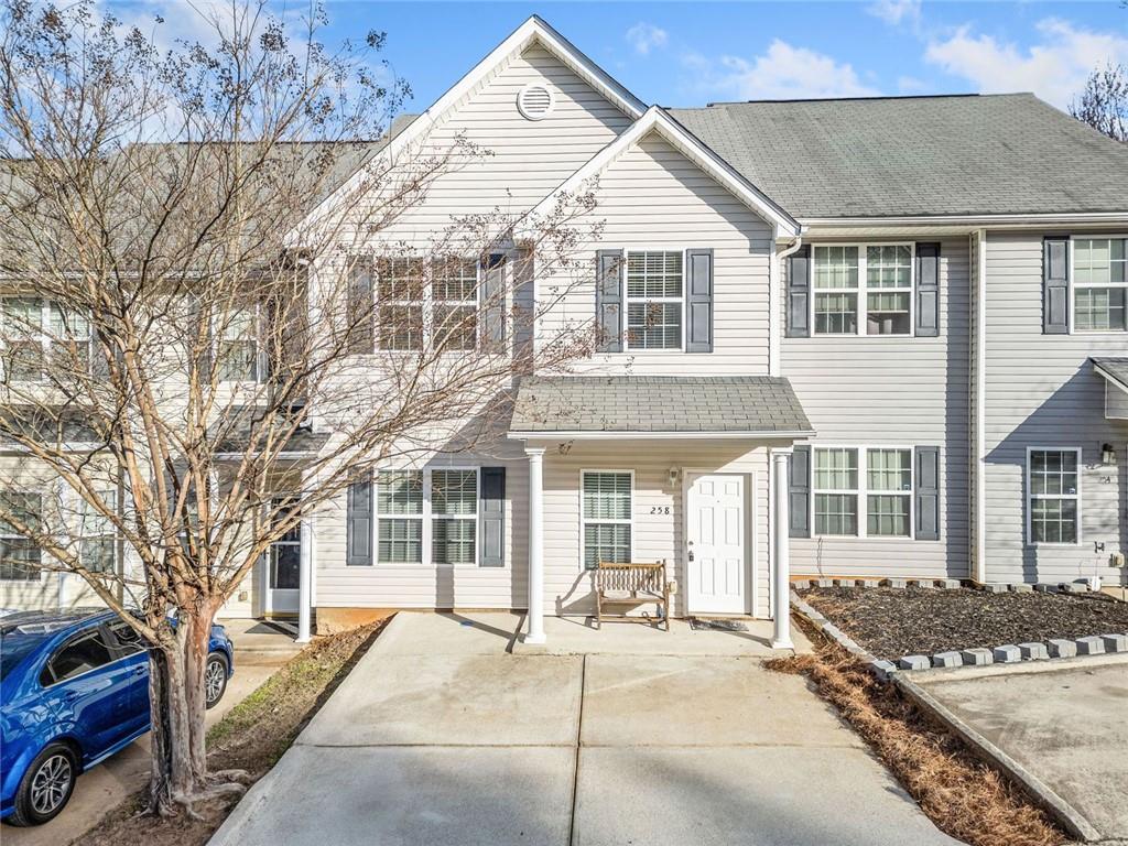 258 Venture Path, Hiram, Georgia image 1