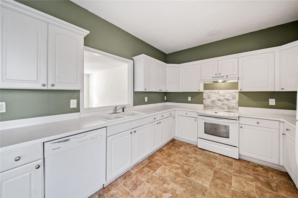 258 Venture Path, Hiram, Georgia image 10