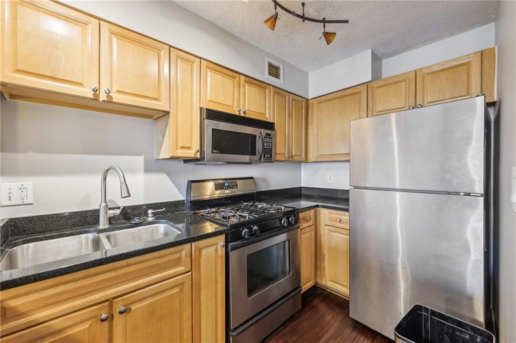 2479 Peachtree Road NE 1012