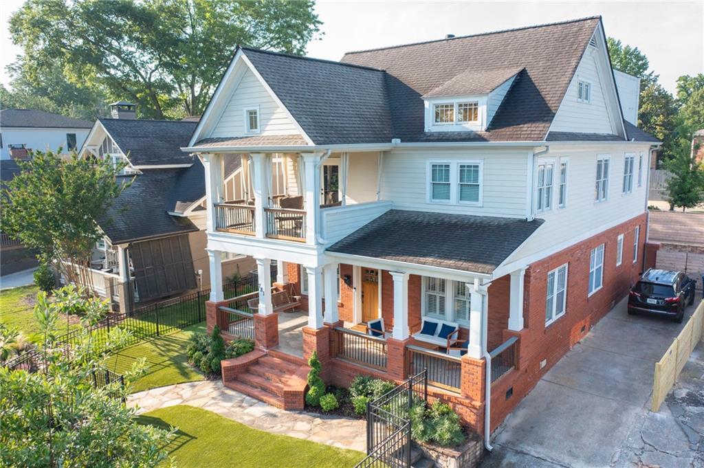 Luxury Living in the Heart of Virginia Highland! This custom home features extensive upgrades and is offered FULLY FURNISHED with
impeccable, designer finishings. This 4 bedroom home is located on a one of VaHi's most popular streets. Newly renovated designer
kitchen, family room, dining area, light-filled office, FULLY-EQUIPPED GYM, full bath & half bath on the main level. Stunning fireside
owner's suite features a MORNING BAR with a wine fridge, coffee maker & sink. Enjoy breathtaking views of the city from the COVERED
TERRACE of the owner's suite. Lux ensuite bath with separate tub & shower & a custom, walk-in closet. Big secondary bedrooms with
fantastic closet space. Laundry on the upper level. No-maintenance turf installed in the front & back FULLY-FENCED yards. A PUTTING
GREEN. The covered patio off the kitchen features a stunning vaulted ceiling, heaters, a fireplace and an OUTDOOR KITCHEN. 1 to 24
month leases are available. Contact the listing agent if interested in filming at/in the home. Applicants must earn 2x the monthly rental
rate in order to qualify. FICO must be 625+.